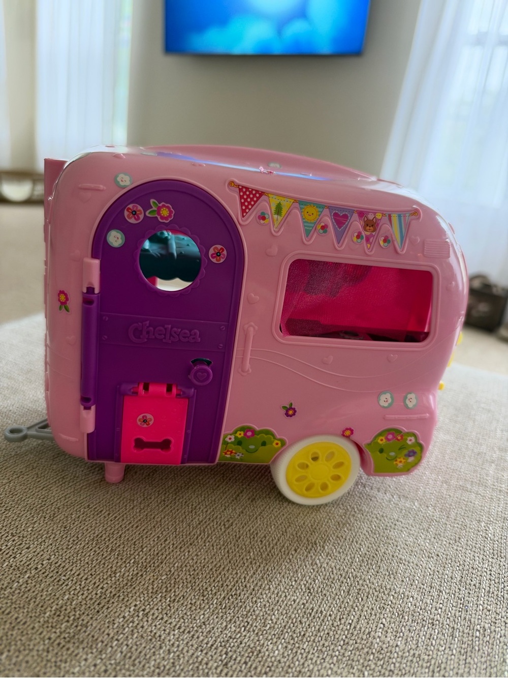 Barbie Doll Barbie Club Chelsea 2018 PINK CAMPER Camping Trailer